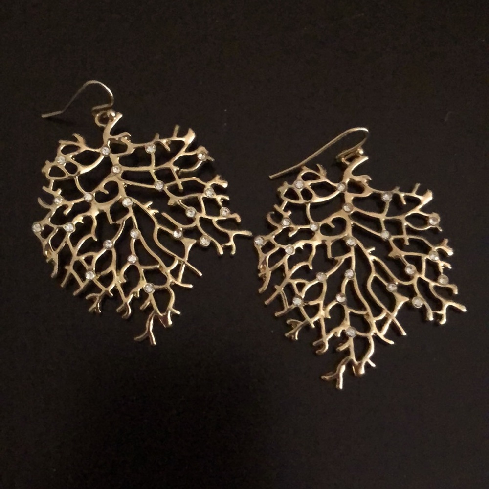 Gold leaf earrings with rhinestones